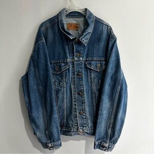 Vintage Levi’s Jean Jacket | Large